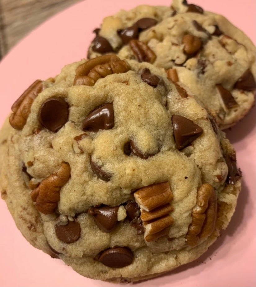 Chocolate Chip & Pecan Cookie